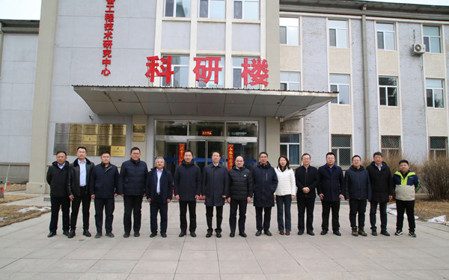 標(biāo)題：內(nèi)蒙古科學(xué)技術(shù)研究院黨組書記常青一行到呼和浩特分院考察調(diào)研
瀏覽次數(shù)：3671
發(fā)表時(shí)間：2024-03-06